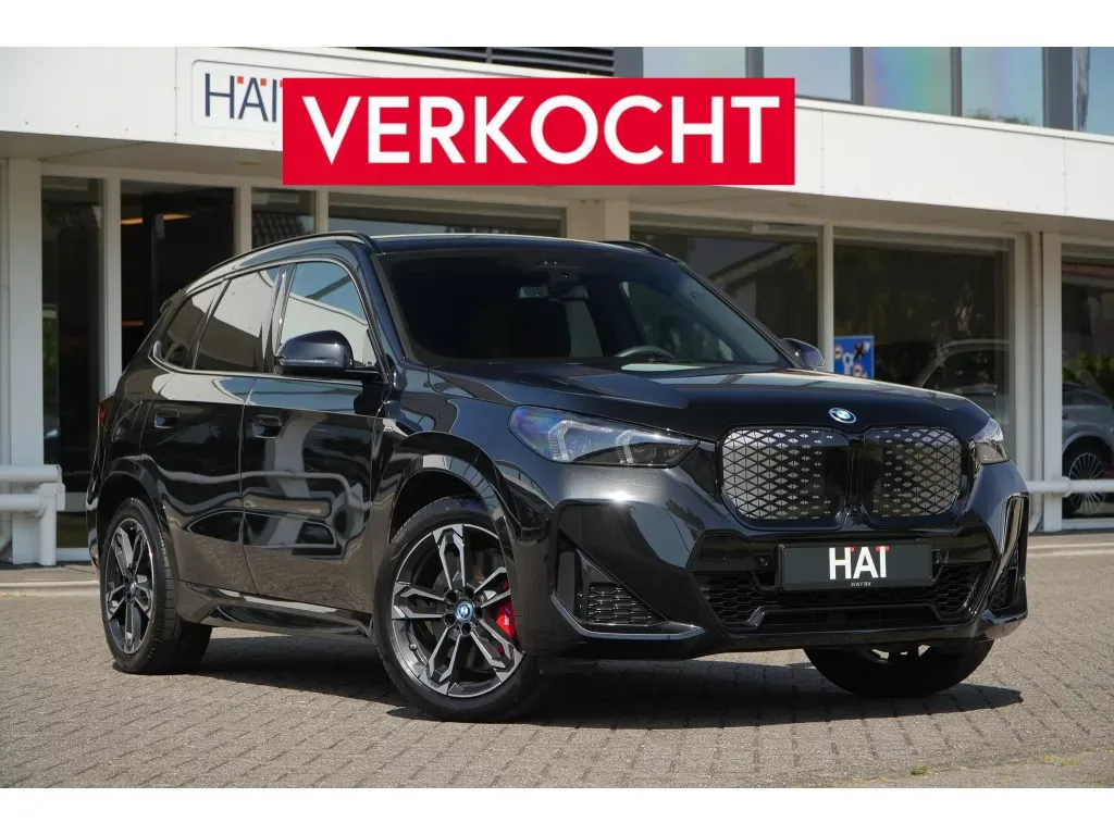 BMW iX1 (2025) — foto 1