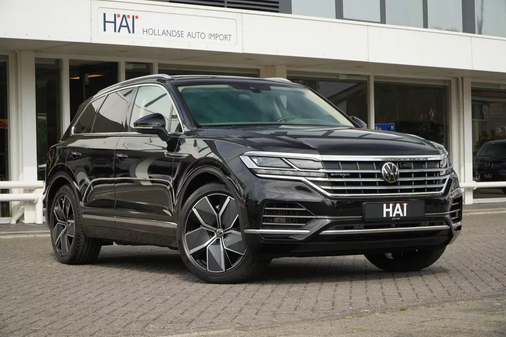 Volkswagen Touareg (2020) — foto 1