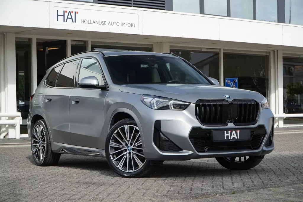 BMW X1 (2023) — foto 1