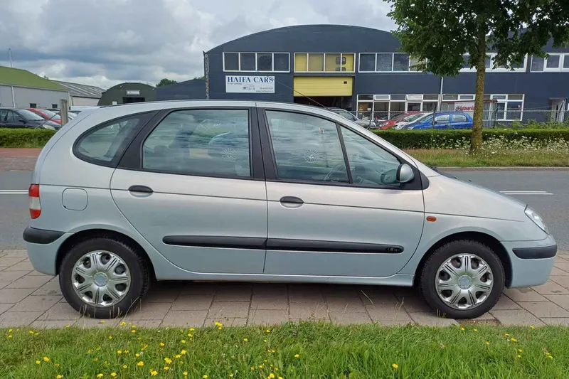 Renault Scénic (2002)