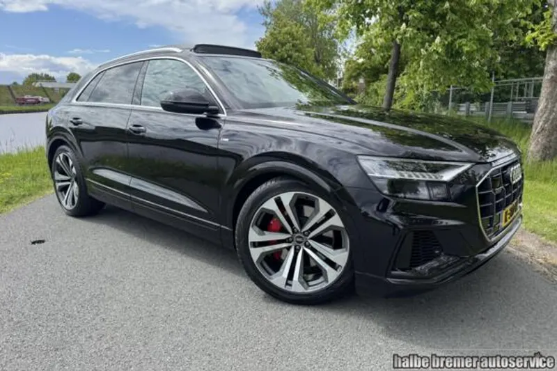 Audi Q8 (2021)
