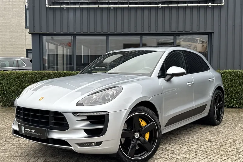 Porsche Macan (2016)
