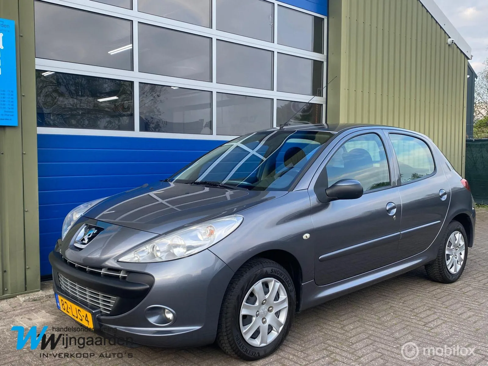 Peugeot 206 (2010) — foto 1