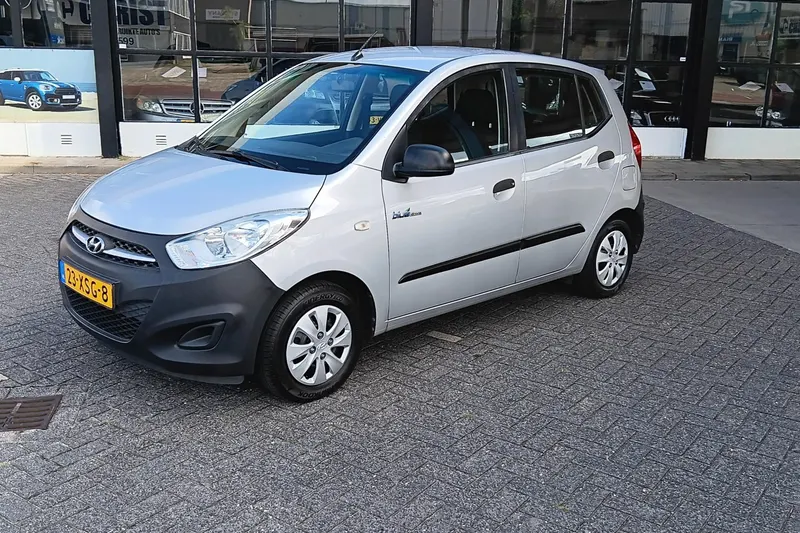 Hyundai i10 (2012)