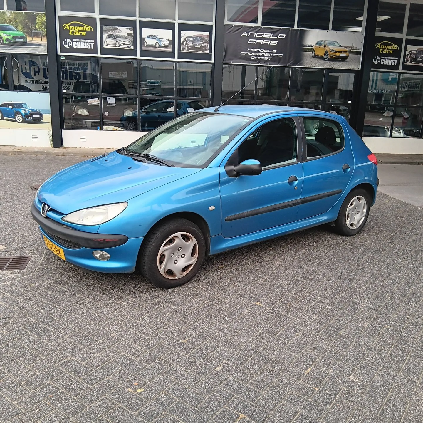 Peugeot 206 (2000) — foto 1