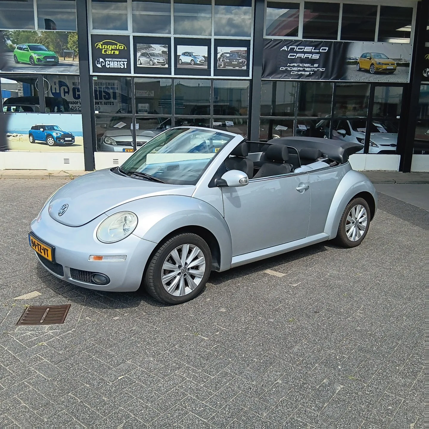 Volkswagen New Beetle (2007) — foto 1