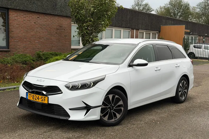 Kia Ceed (2023)