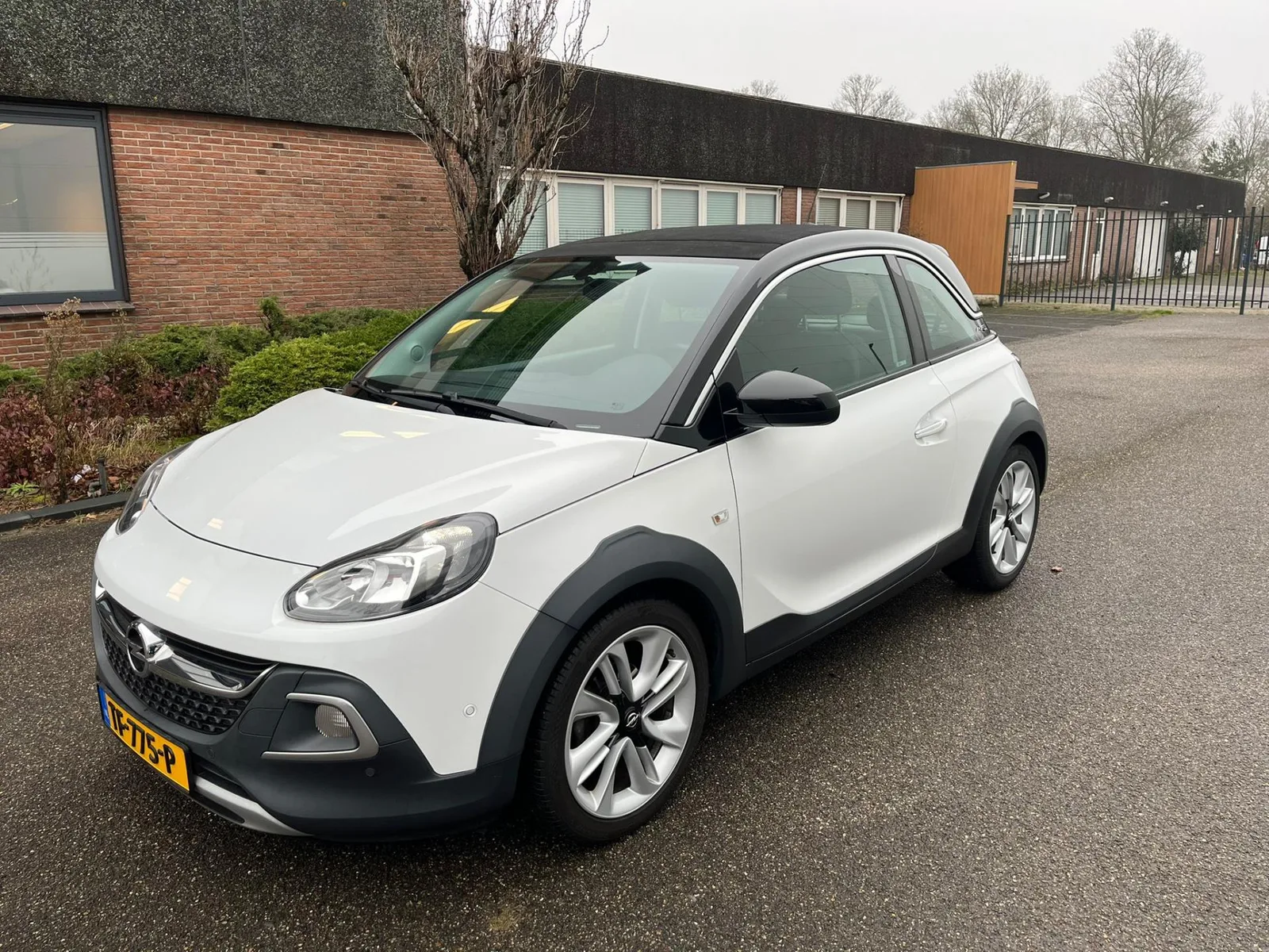 Opel Adam (2018) — foto 1