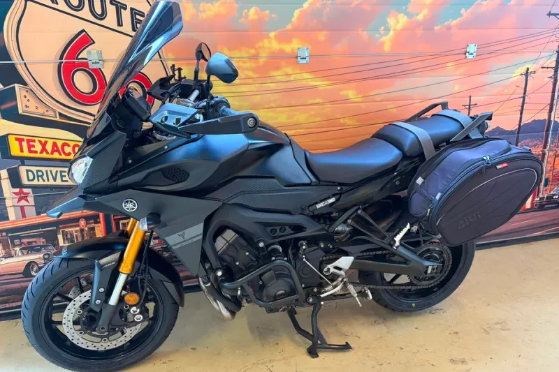 Yamaha MT 09 Tracer 900 (2017)