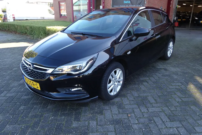 Opel Astra (2016)