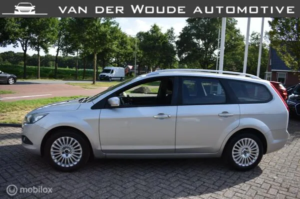 Ford Focus (2010) — foto 1