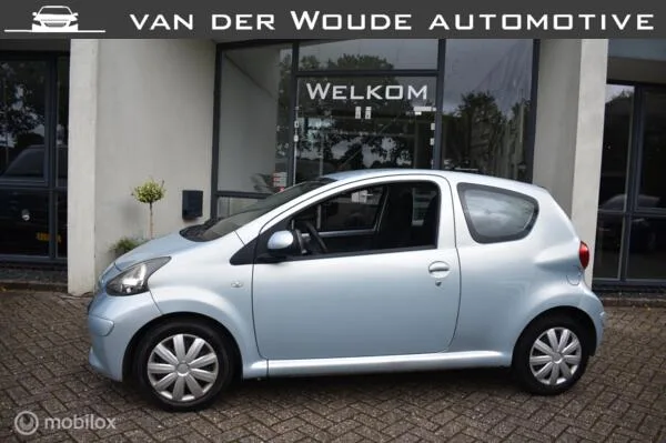 Toyota Aygo (2008) — foto 1