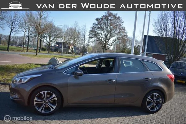 Kia Cee'd (2013) — foto 1