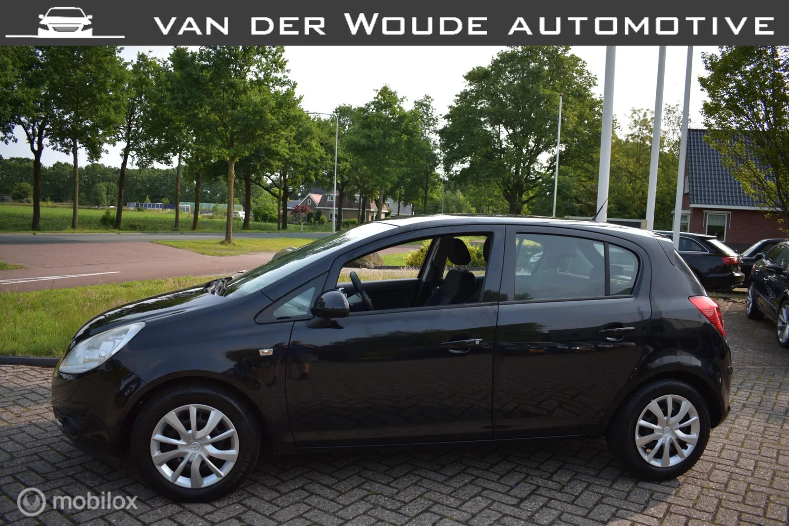 Opel Corsa (2009) — foto 1