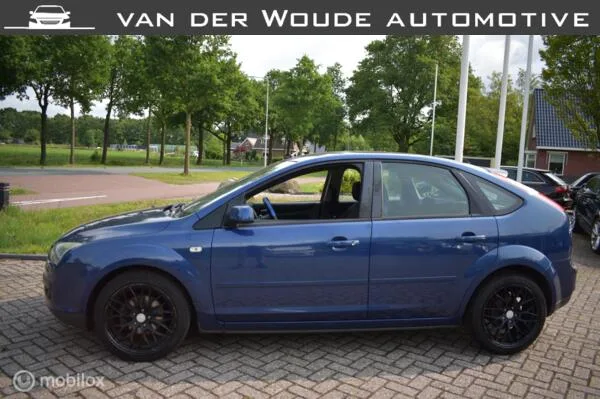 Ford Focus (2008) — foto 1