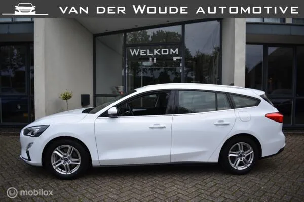 Ford Focus (2020) — foto 1