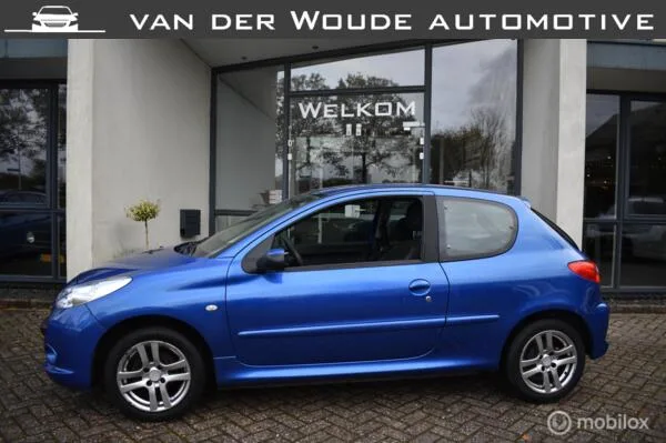 Peugeot 206 (2010) — foto 1