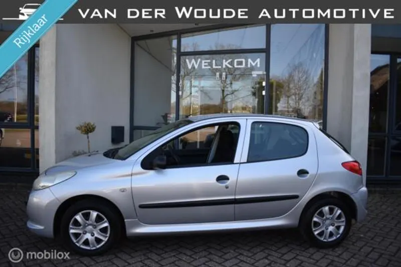Peugeot 206 (2011)