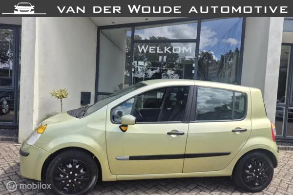 Renault Modus (2004) — foto 1