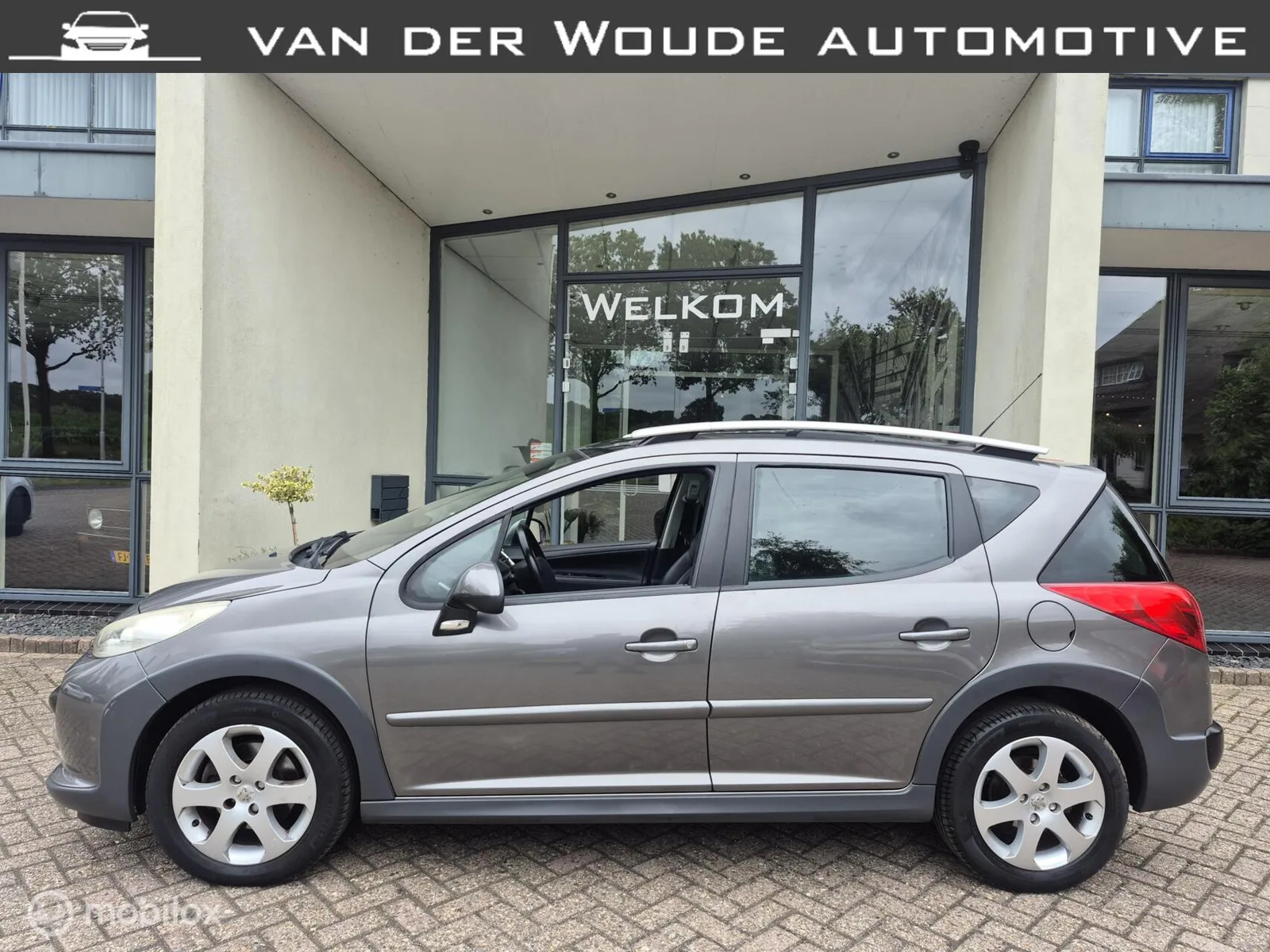 Peugeot 207 (2009) — foto 1