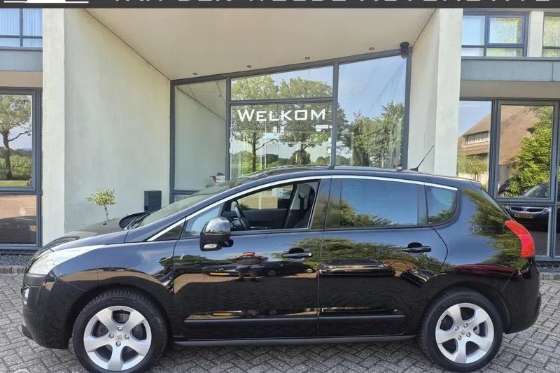 Peugeot 3008 (2012)