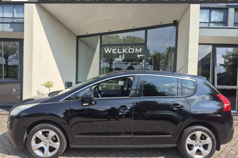 Peugeot 3008 (2010)
