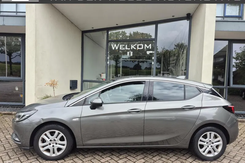 Opel Astra (2018)