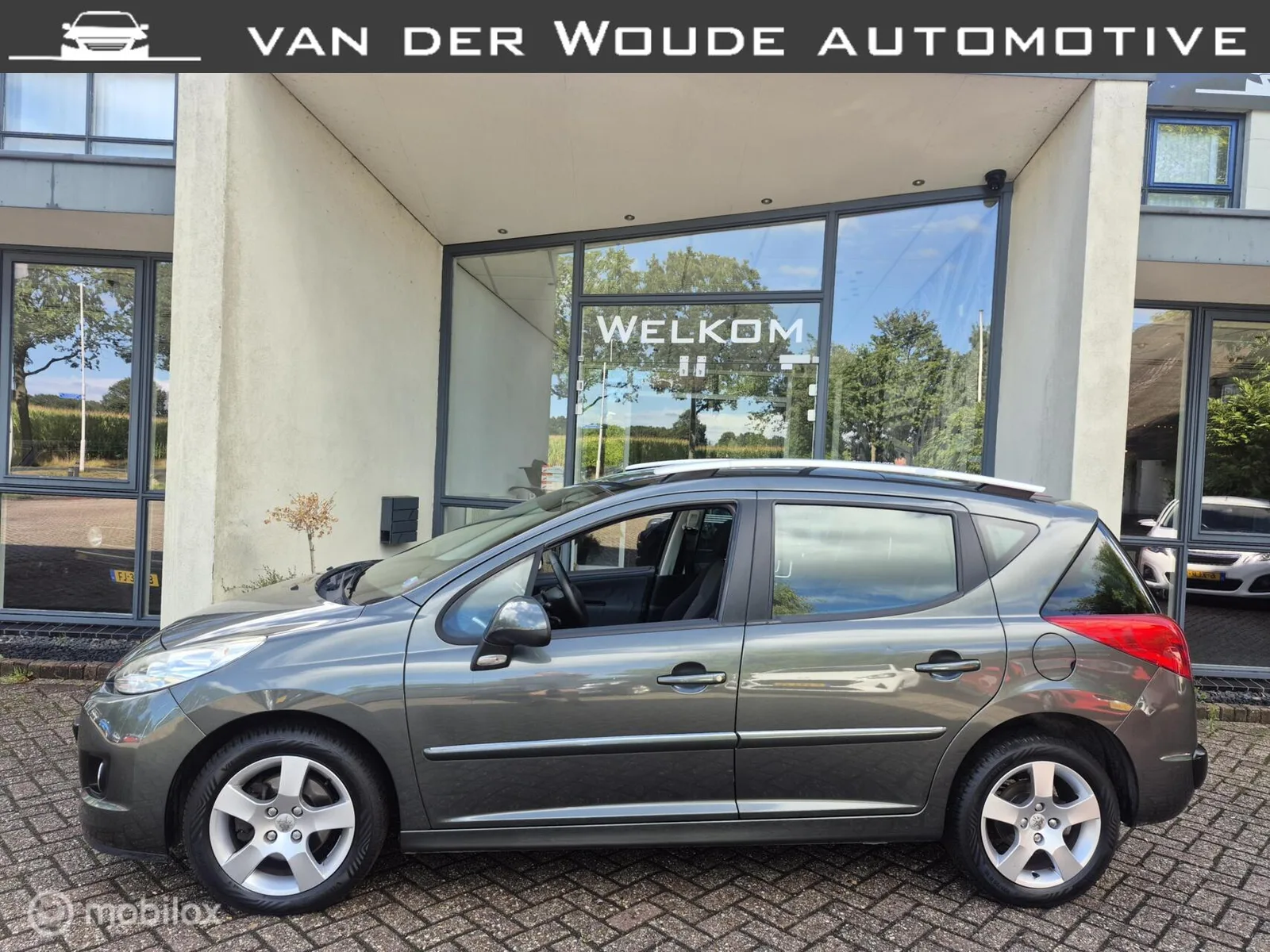 Peugeot 207 (2010) — foto 1