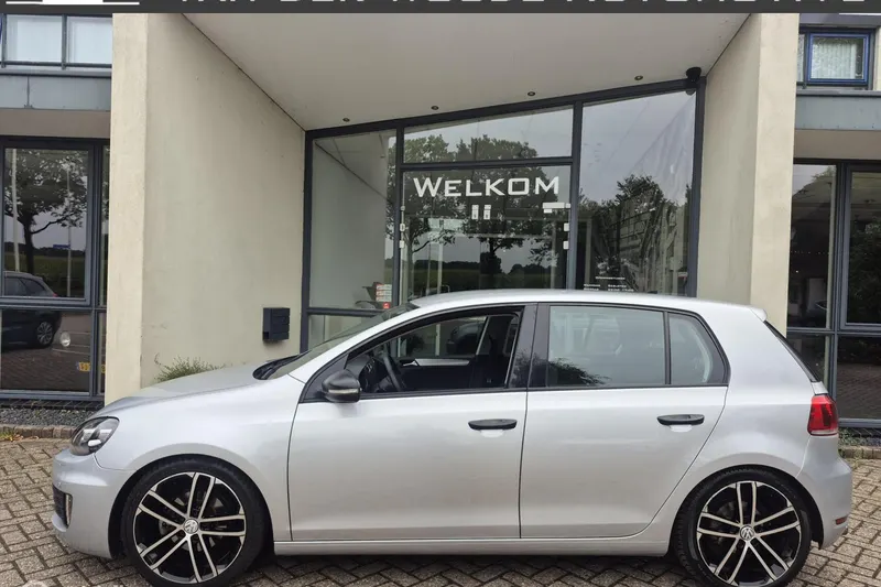 Volkswagen Golf (2012)