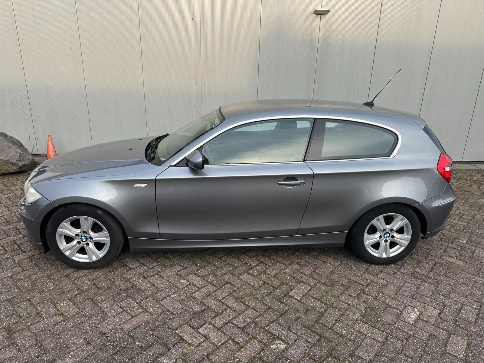 BMW 1-Serie (2011) — foto 1
