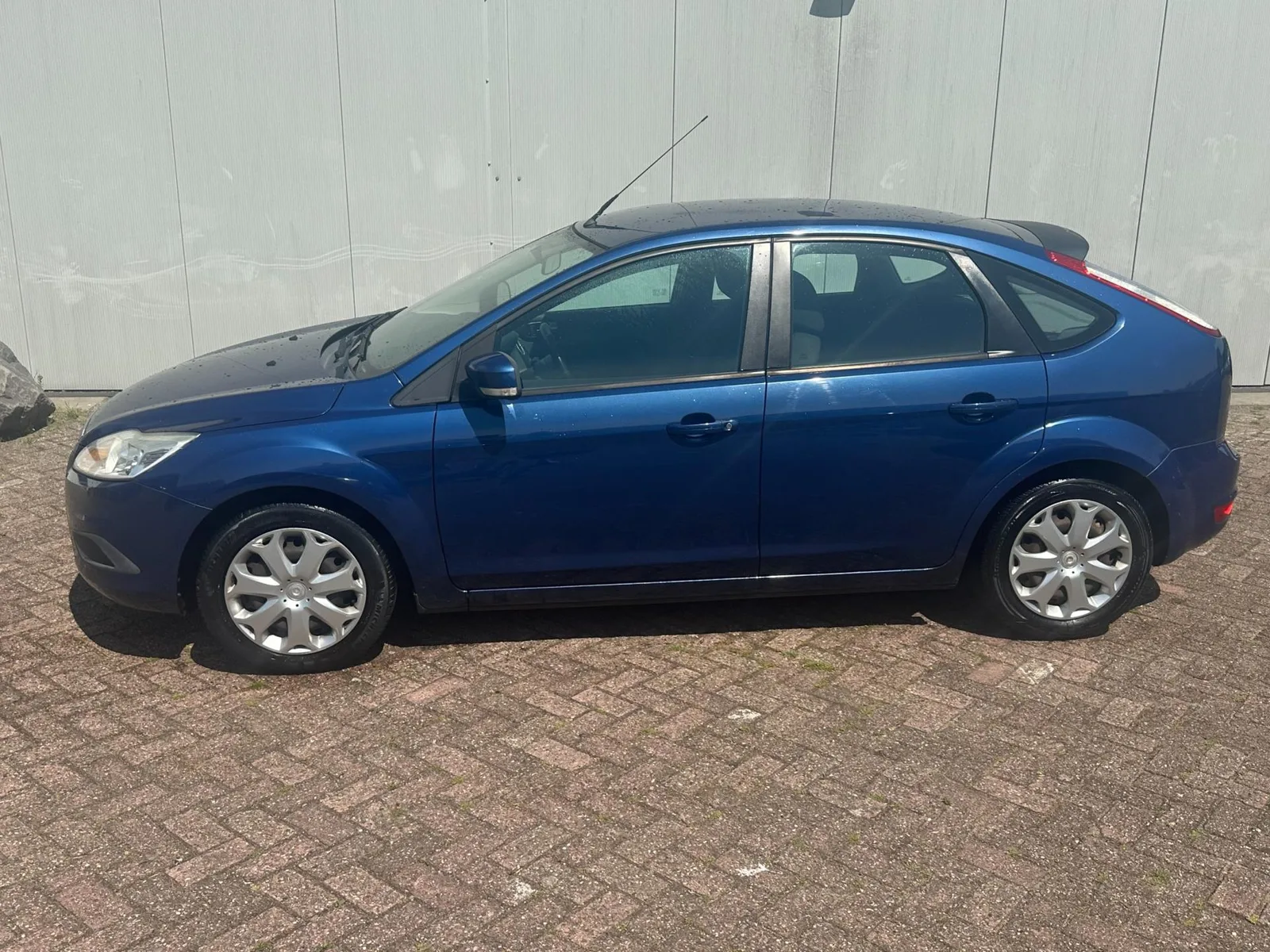 Ford Focus (2008) — foto 1