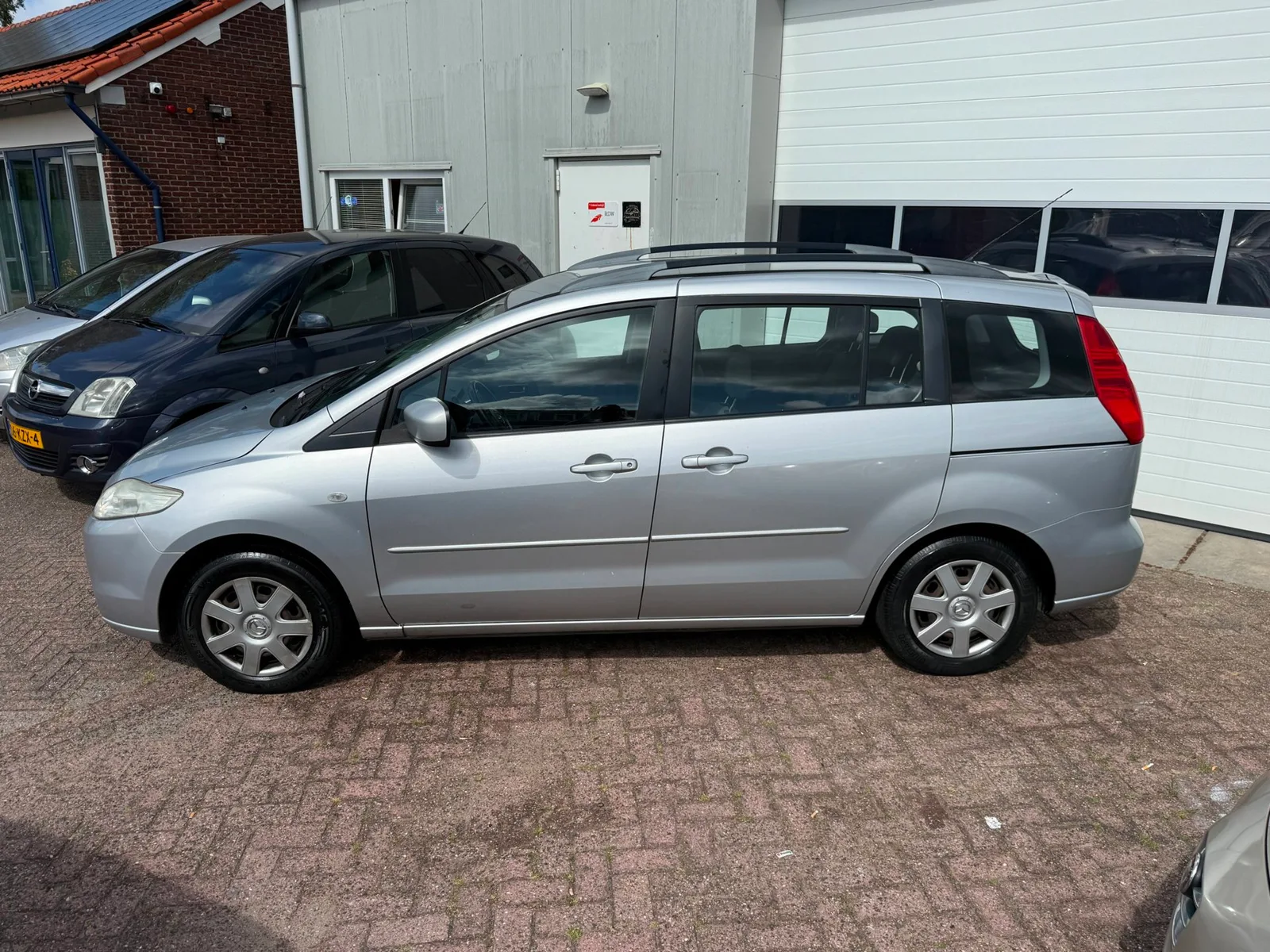 Mazda 5 (2008) — foto 1