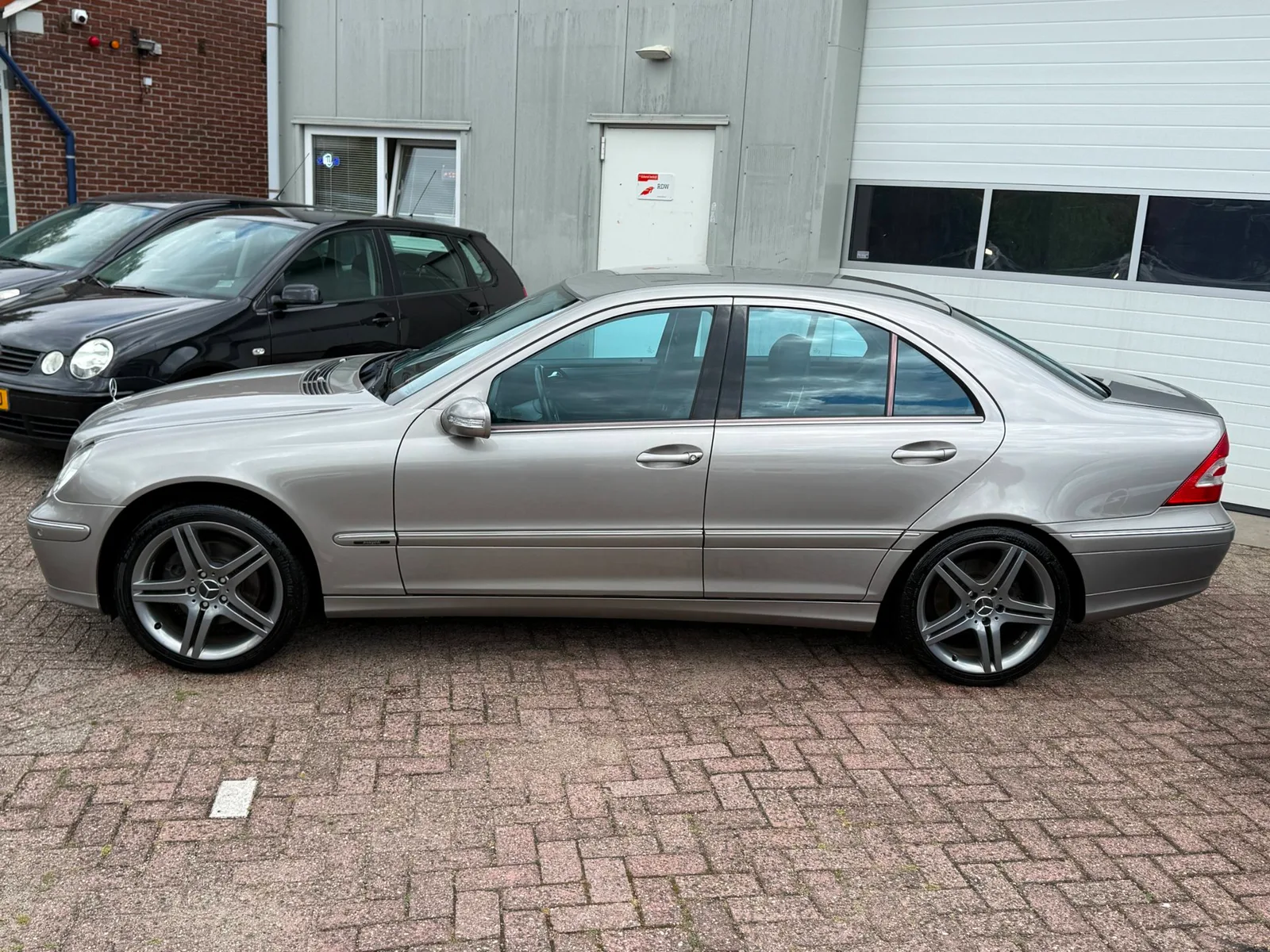 Mercedes-Benz C-Klasse (2006) — foto 1