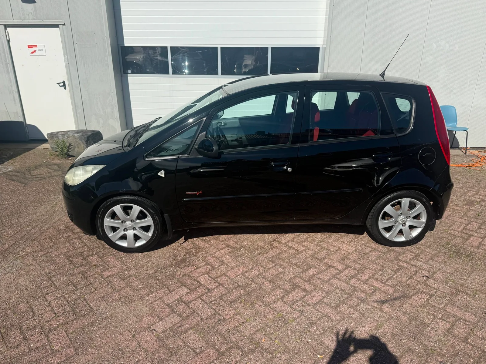 Mitsubishi Colt (2007) — foto 1