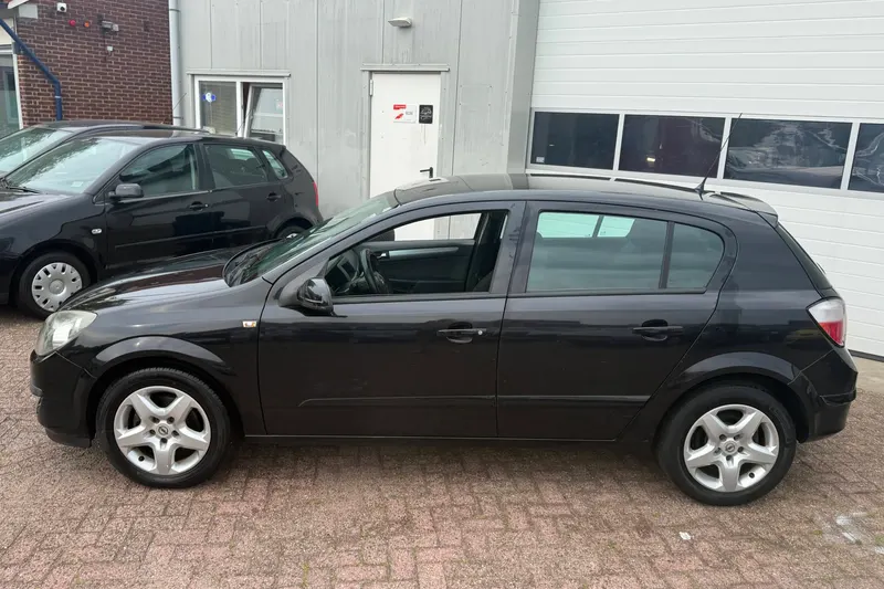 Opel Astra (2007)