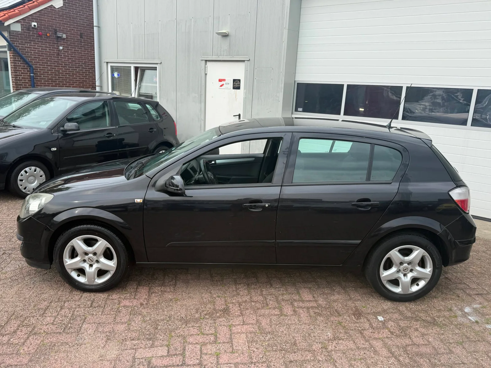 Opel Astra (2007) — foto 1