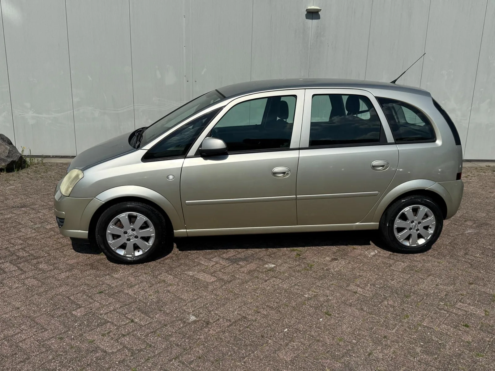 Opel Meriva (2008) — foto 1