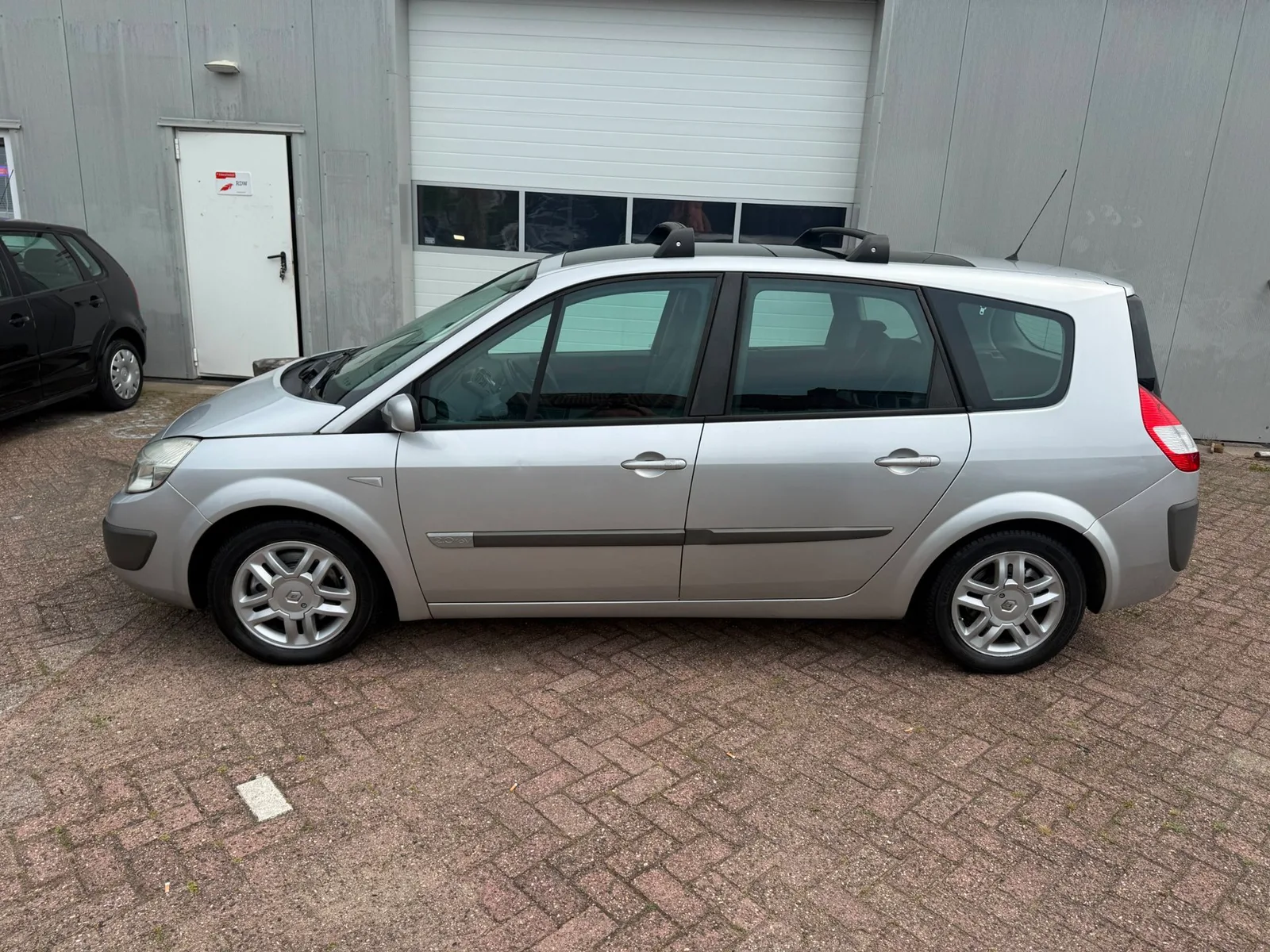 Renault Grand Scénic (2005) — foto 1