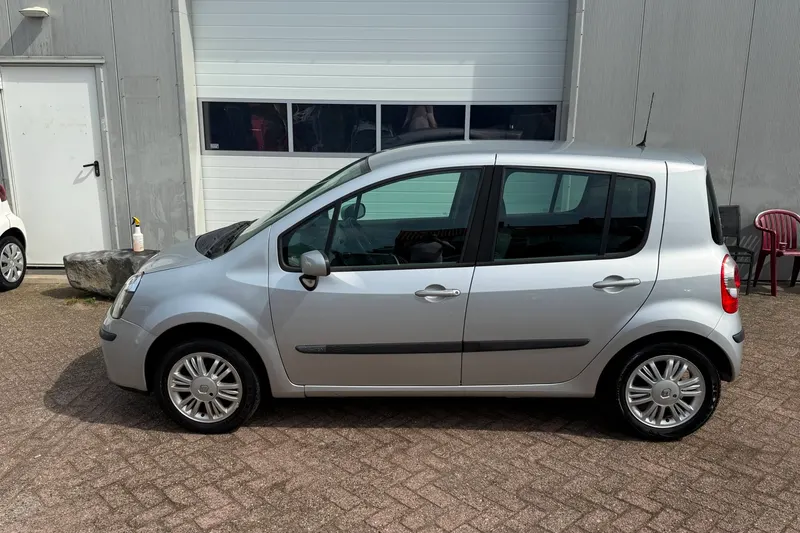 Renault Modus (2007)