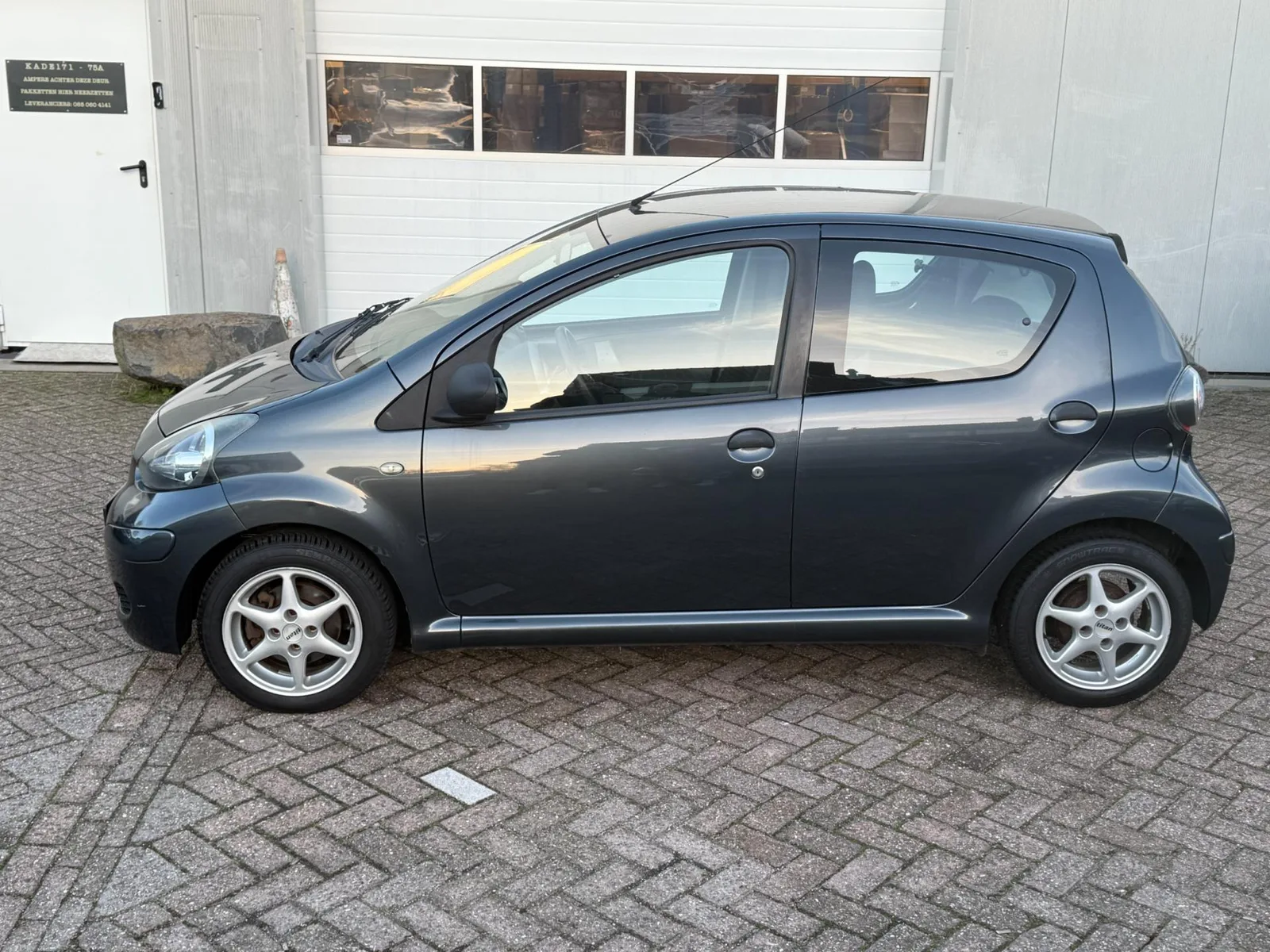 Toyota Aygo (2010) — foto 1