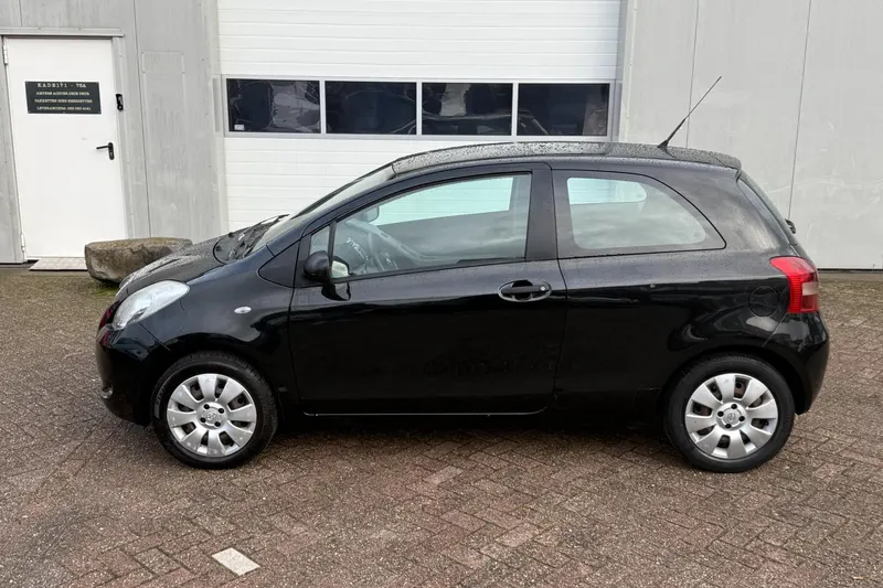 Toyota Yaris (2007)