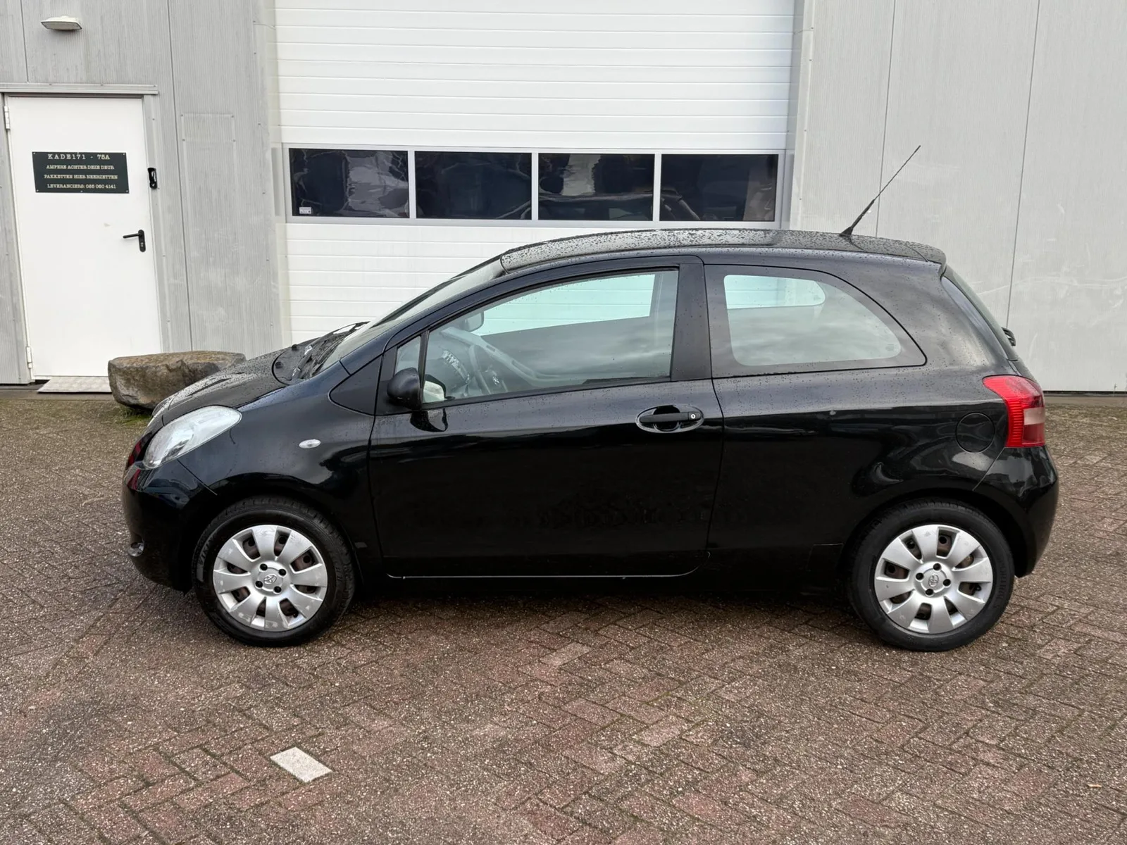 Toyota Yaris (2007) — foto 1