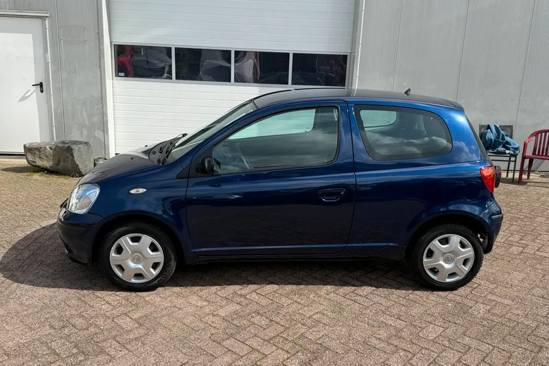 Toyota Yaris (2004)