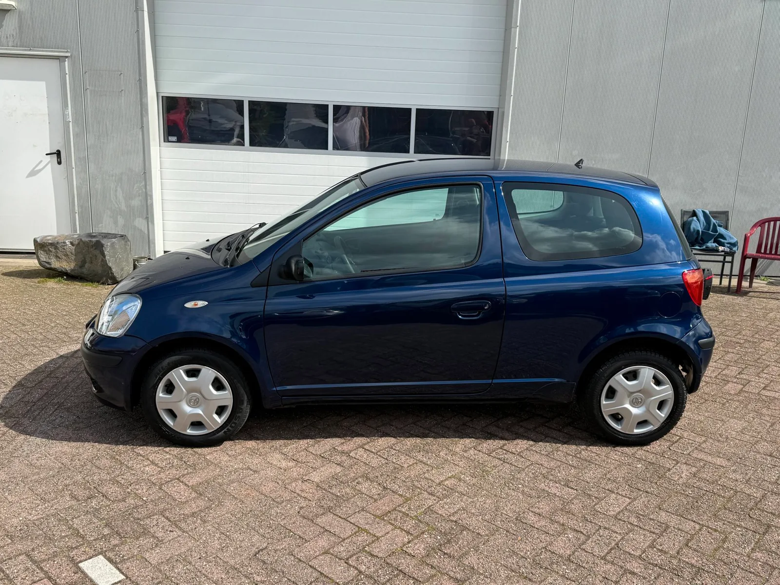 Toyota Yaris (2004) — foto 1