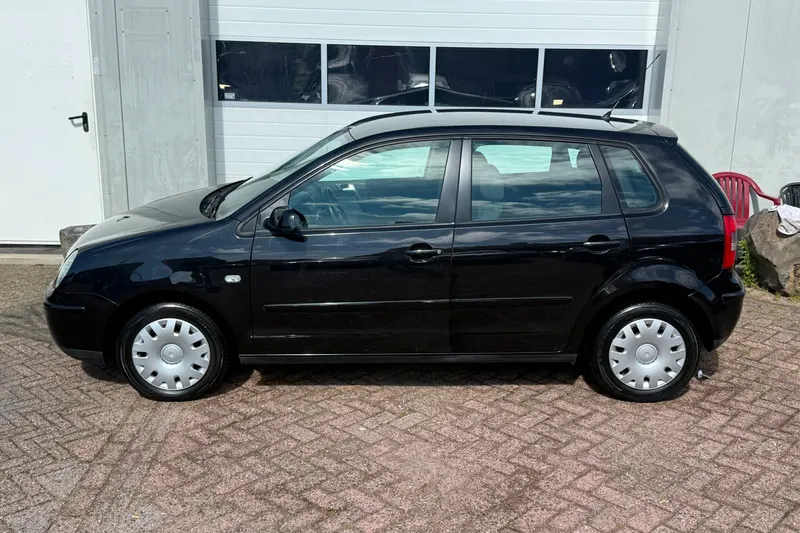 Volkswagen Polo (2005)