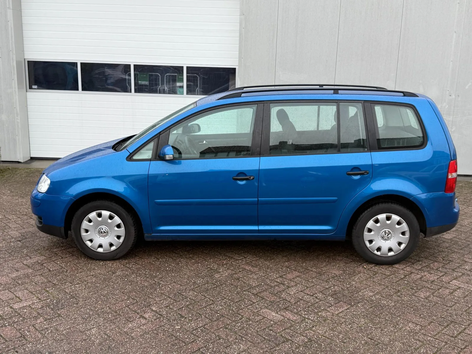 Volkswagen Touran (2005) — foto 1