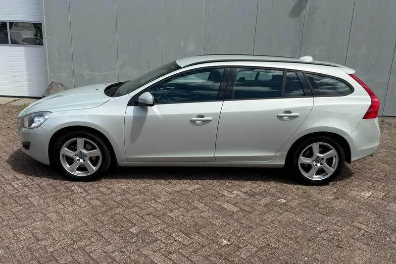 Volvo V60 (2012)