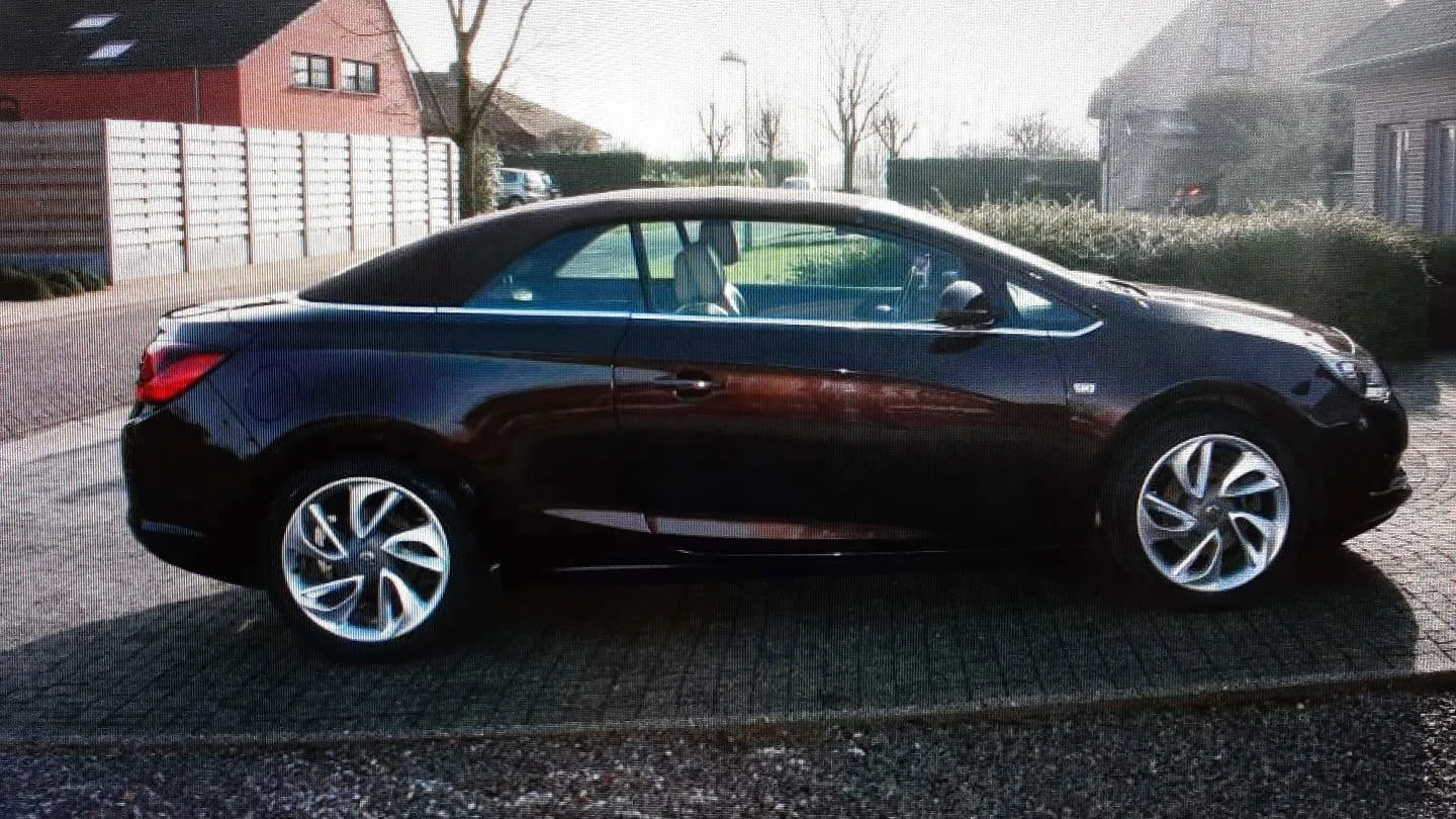 Opel Cascada (2013) — foto 1