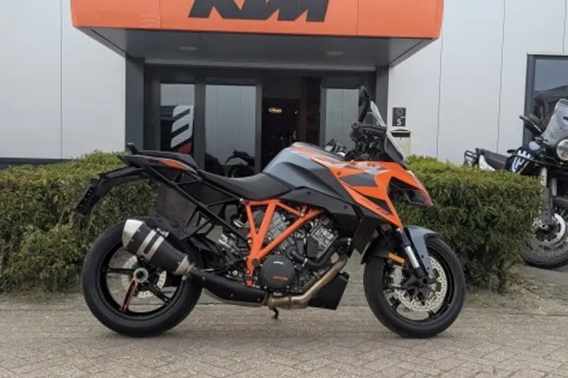 KTM Super Duke 1290 (2024)