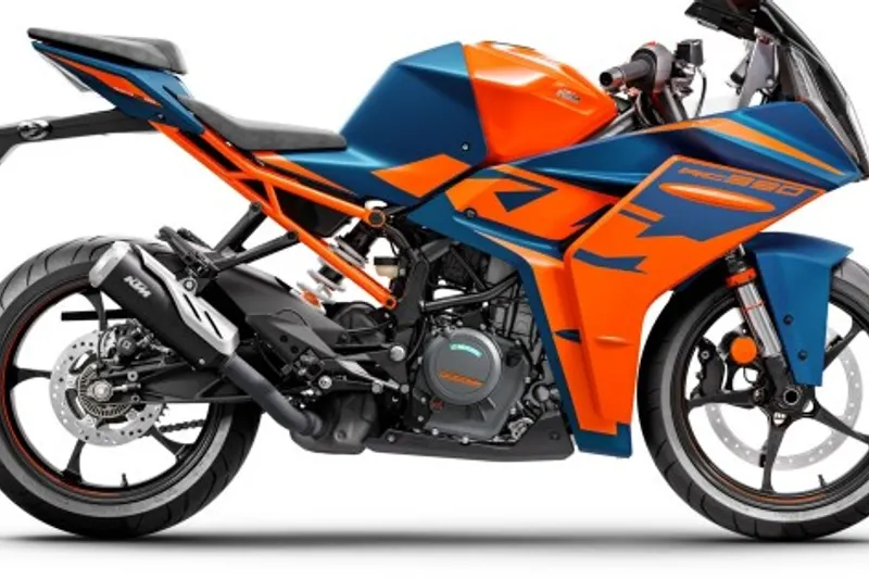 KTM RC 390 (2024)
